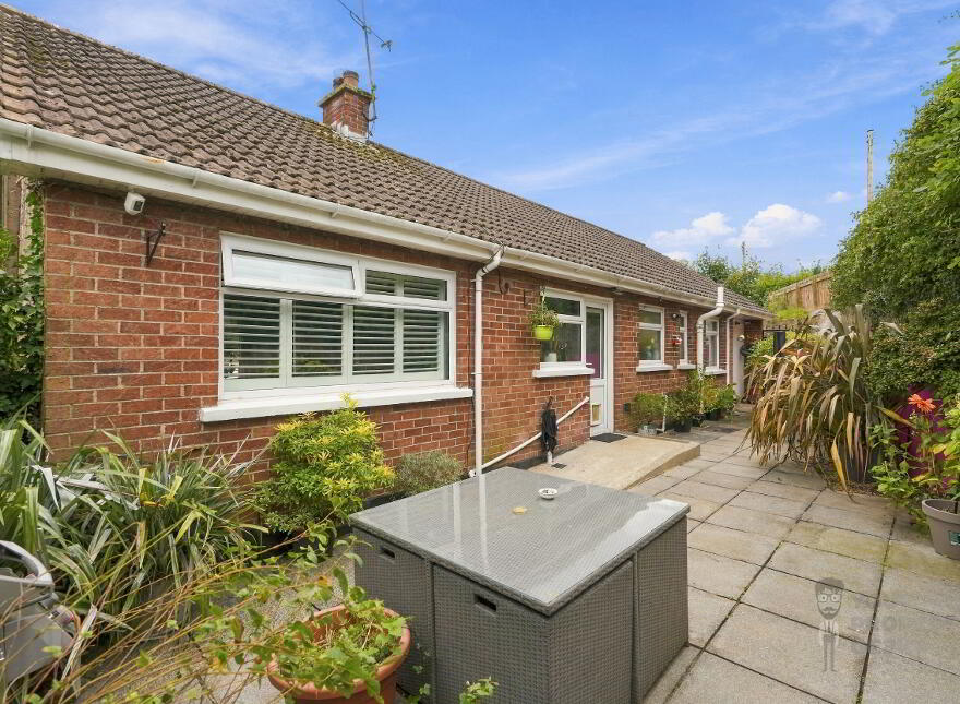 1 Annavale Drive, Carryduff, BT8 8NY