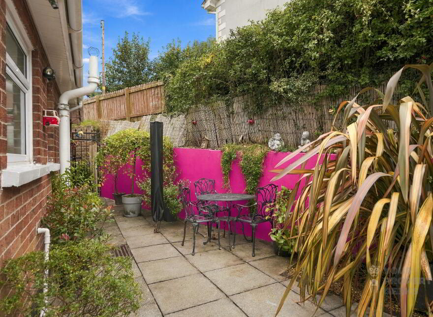1 Annavale Drive, Carryduff, BT8 8NY