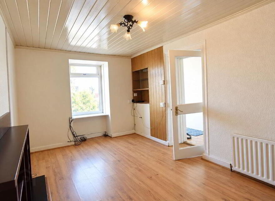 Main Street, Passage West, T12Y99W
