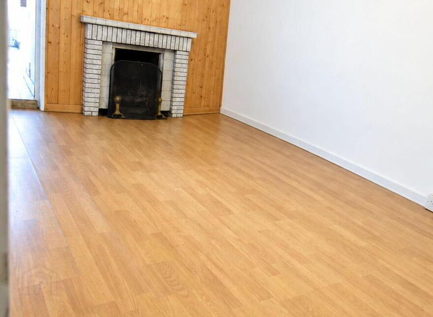 Main Street, Passage West, T12Y99W