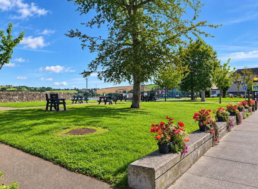 Main Street, Passage West, T12Y99W