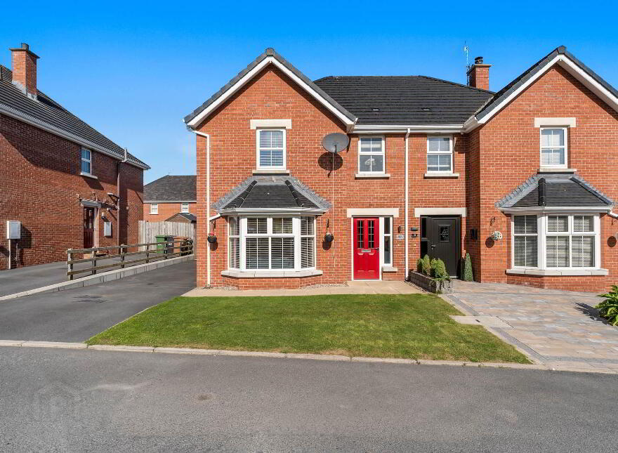 80 Woodville Gate, Lurgan, BT66 6SR