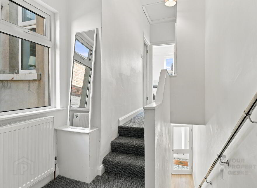34 Avondale Street, Belfast, BT5 5DB