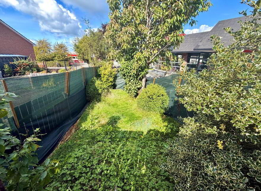 (Lot 4) 1 Eden Manor, Craigavon, BT63 5FG
