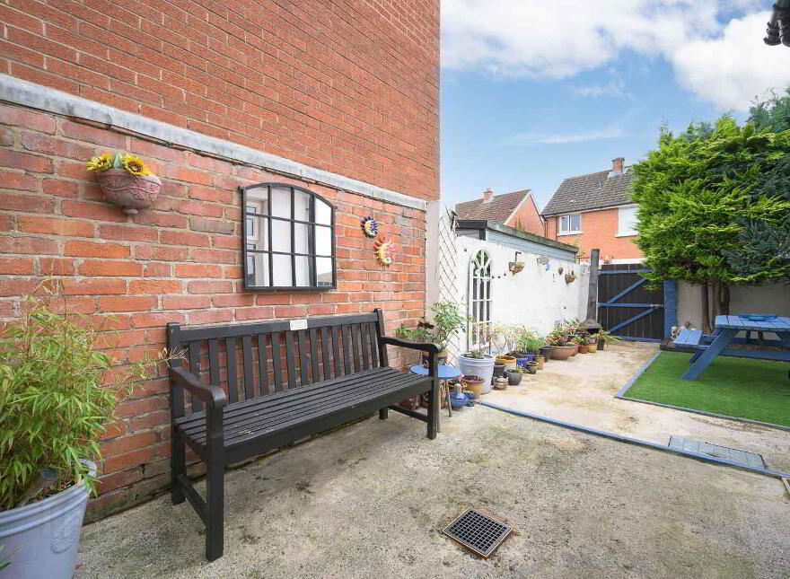 63 Larkfield Road, Belfast, BT4 1QF