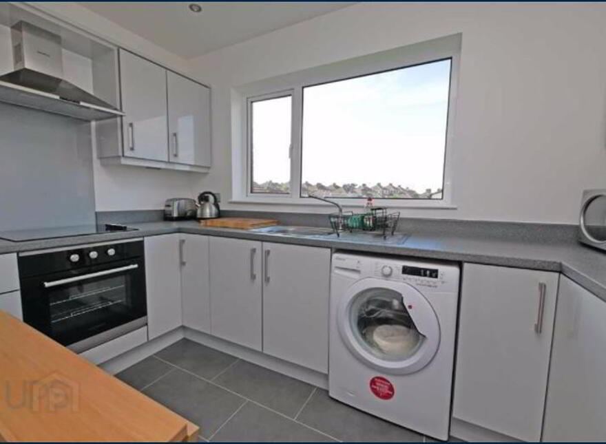 35B Carnbrae Park, Castlereagh, Belfast, BT8 6TP