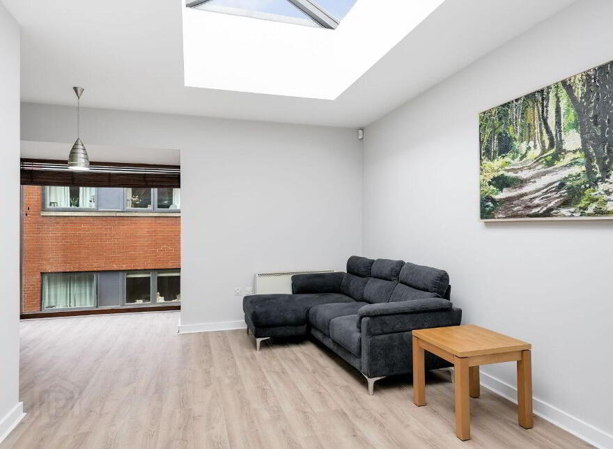 Townhouse, 5 Brabazon Hall, Ardee Street, Dublin 8, D08XW80