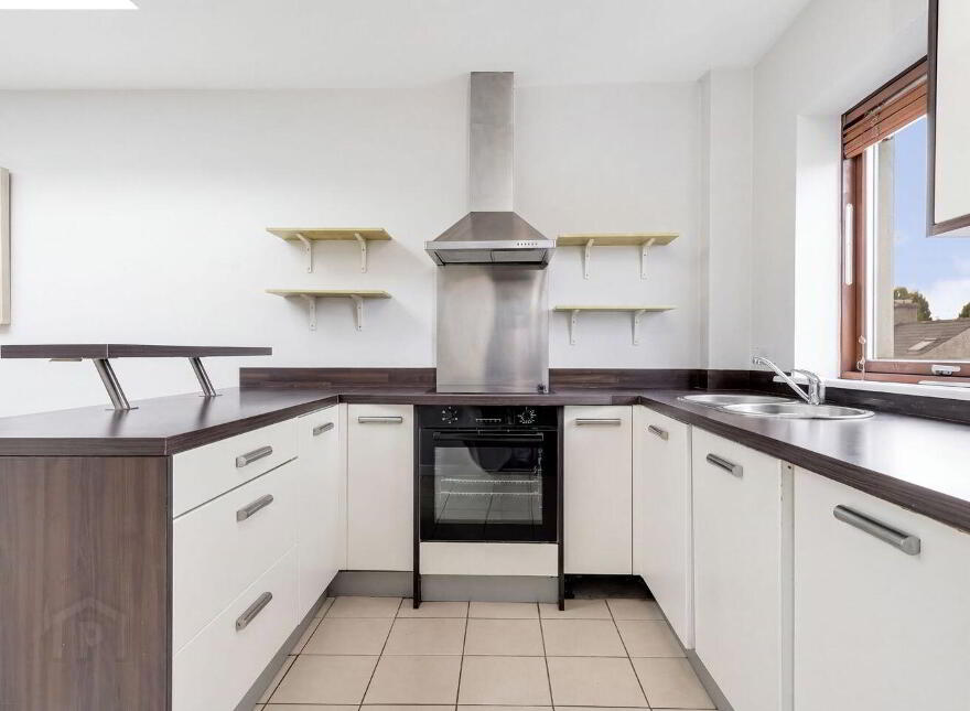 Townhouse, 5 Brabazon Hall, Ardee Street, Dublin 8, D08XW80