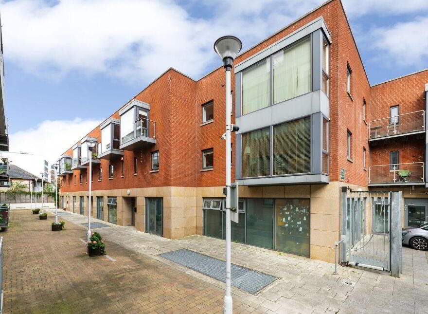 Townhouse, 5 Brabazon Hall, Ardee Street, Dublin 8, D08XW80 photo