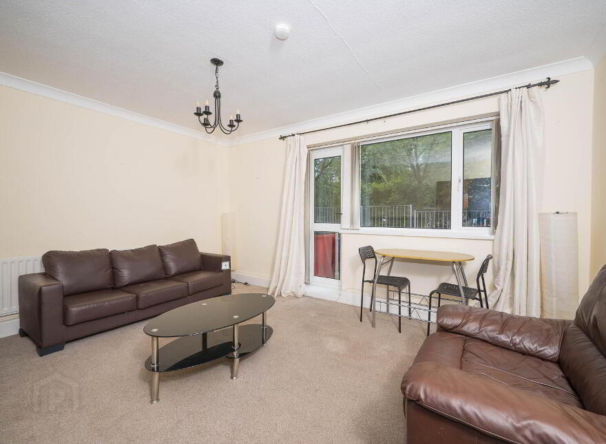 Apt 11, 206 Lisburn Road, Belfast, BT9 6GD