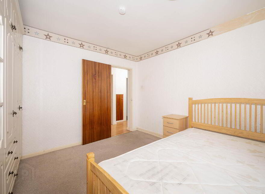 Apt 11, 206 Lisburn Road, Belfast, BT9 6GD