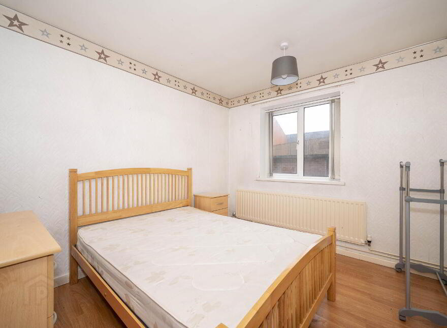 Apt 11, 206 Lisburn Road, Belfast, BT9 6GD