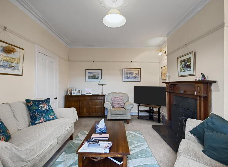 11 Kinnegar Avenue, Holywood, BT18 9JR