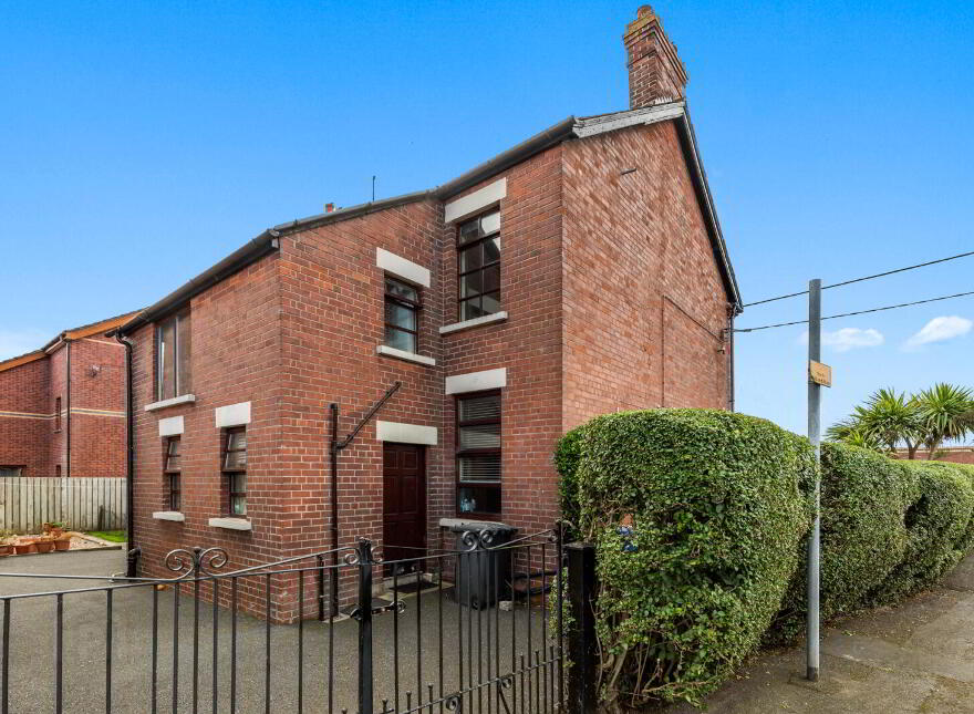 11 Kinnegar Avenue, Holywood, BT18 9JR