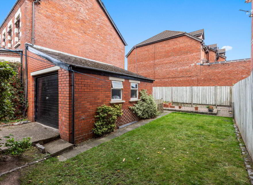 11 Kinnegar Avenue, Holywood, BT18 9JR