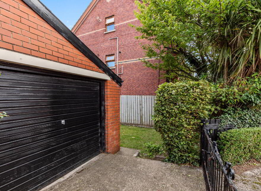 11 Kinnegar Avenue, Holywood, BT18 9JR