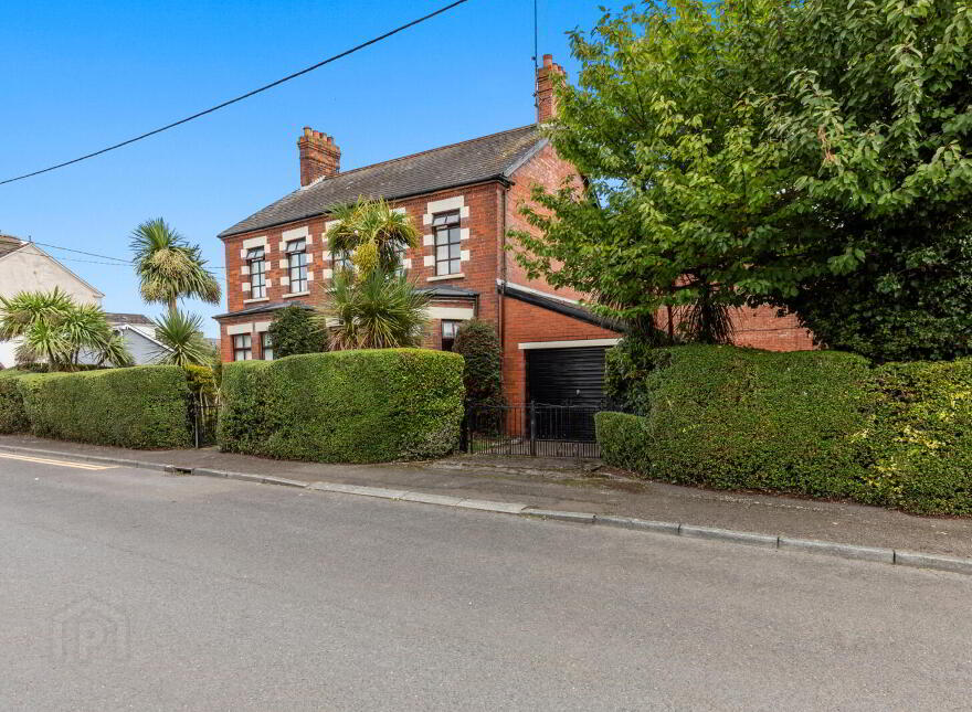 11 Kinnegar Avenue, Holywood, BT18 9JR