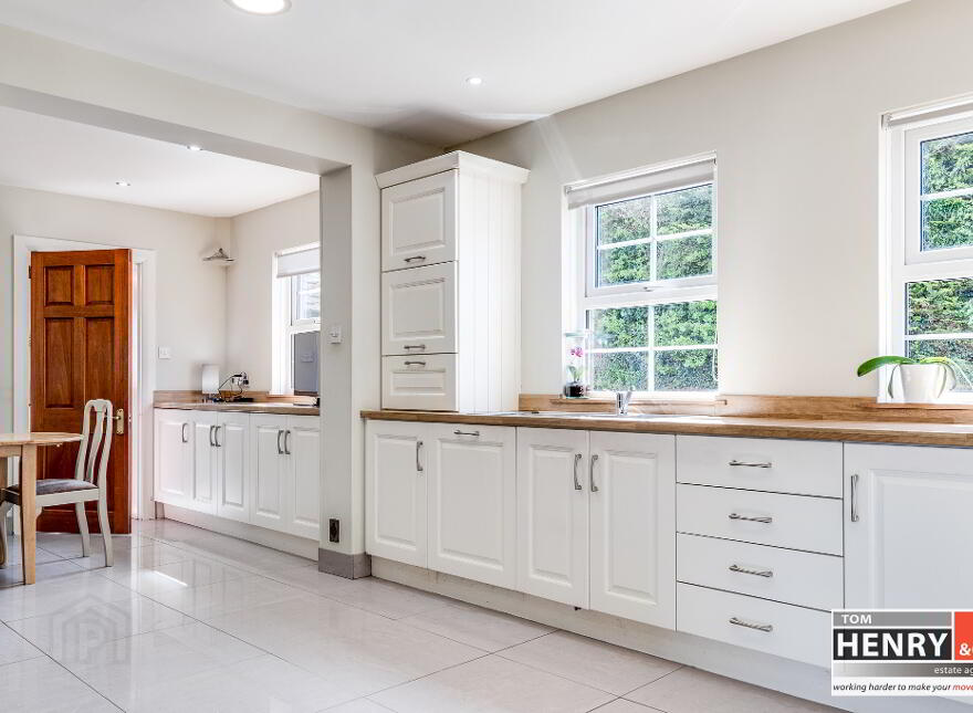 1 Woodglen Crescent, Morgans Hill Road, Cookstown, BT80 8EL