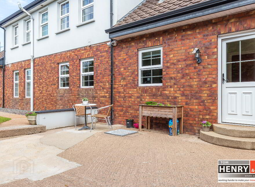 1 Woodglen Crescent, Morgans Hill Road, Cookstown, BT80 8EL