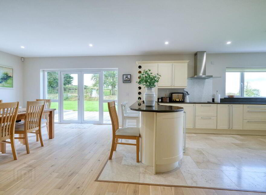 Glenmore, Aughnacliffe, N39V2P7