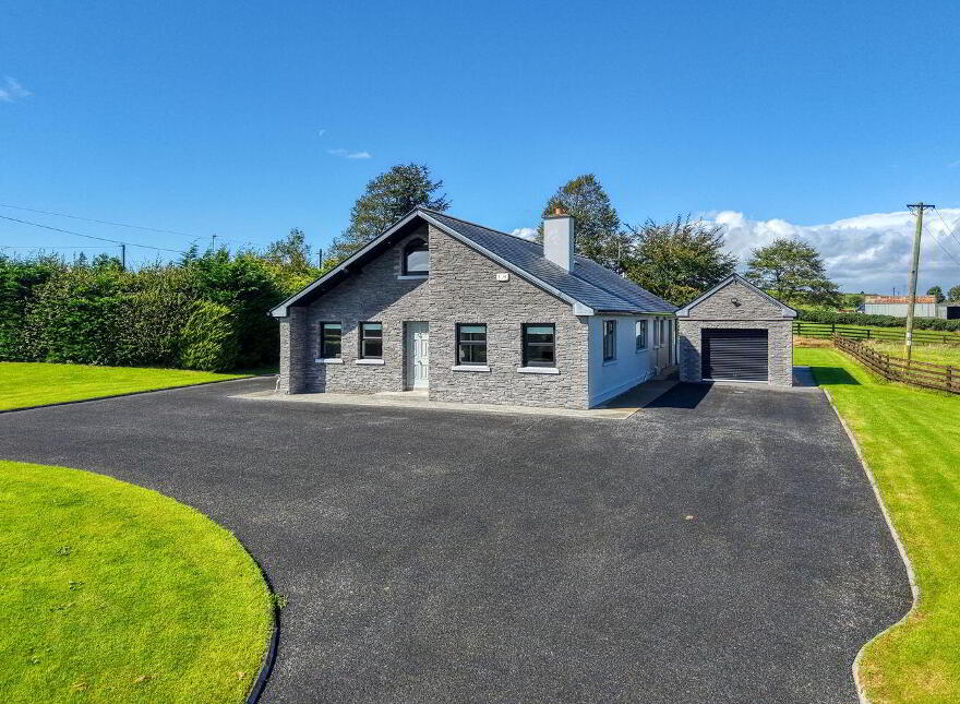 Glenmore, Aughnacliffe, N39V2P7