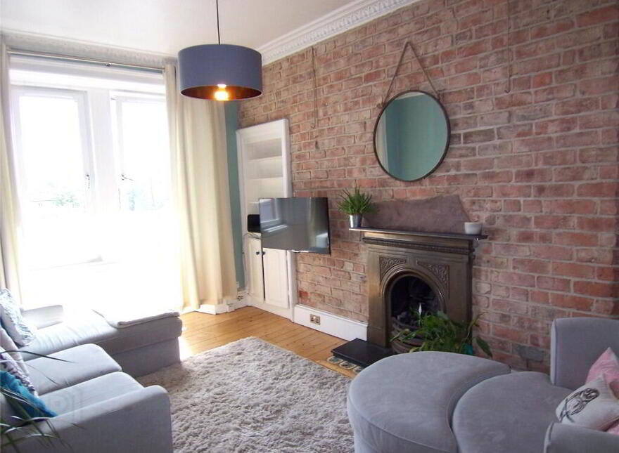 42/9 Hawthornvale, Edinburgh, EH6 4JW