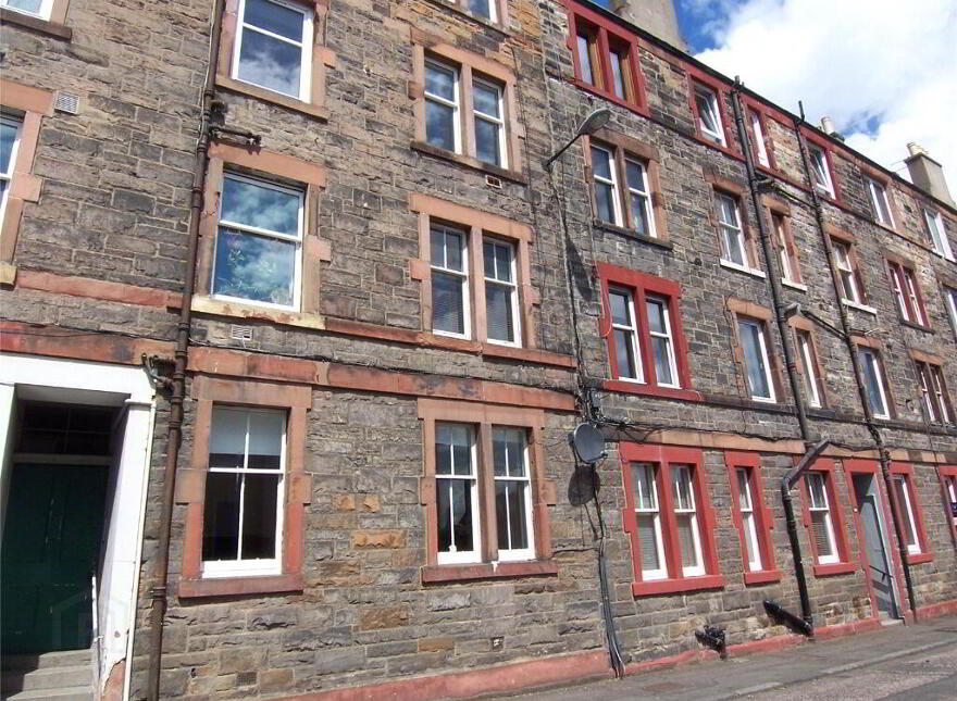 42/9 Hawthornvale, Edinburgh, EH6 4JW