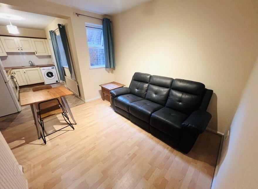 10 Wansbeck Street, Belfast, BT9 5FQ
