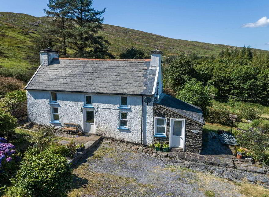 Coomfarna, Dunbeacon, Durrus, P75Y186