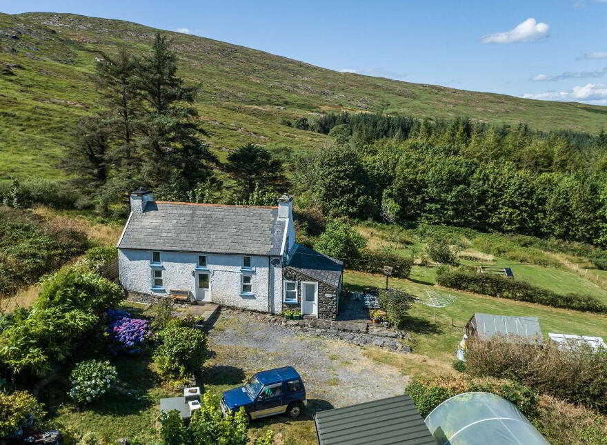 Coomfarna, Dunbeacon, Durrus, P75Y186 photo