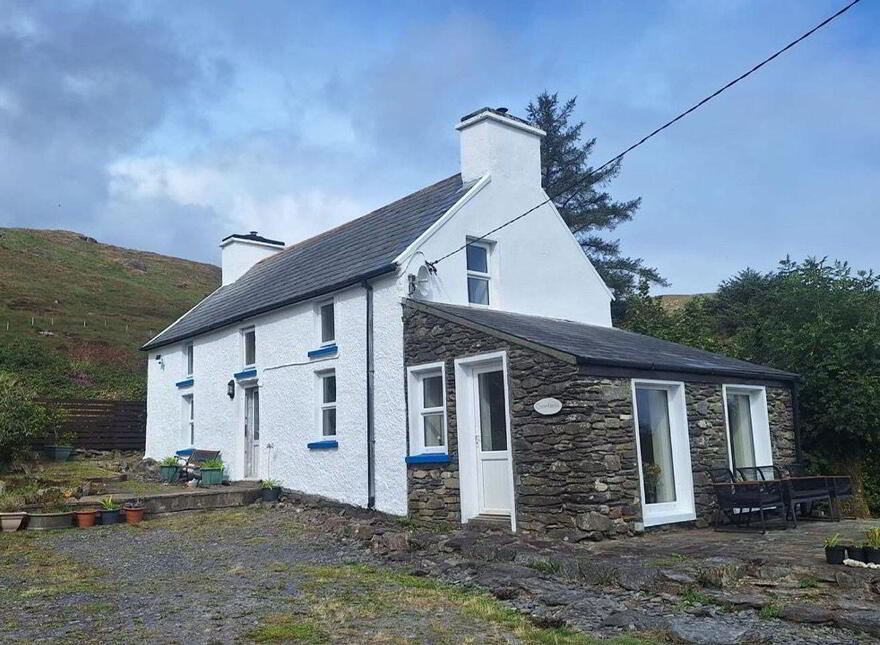 Coomfarna, Dunbeacon, Durrus, P75Y186