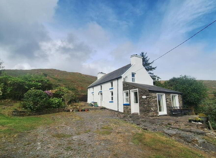 Coomfarna, Dunbeacon, Durrus, P75Y186