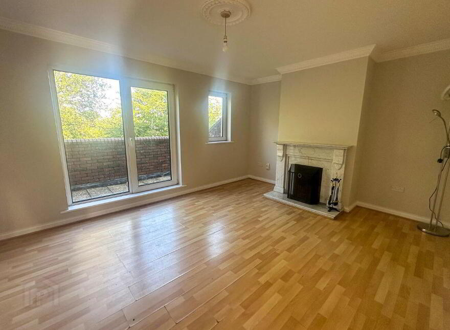 19 Glenmore, College Road, Galway City, H91X5X8