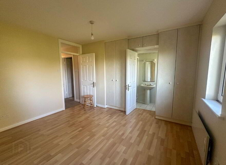 19 Glenmore, College Road, Galway City, H91X5X8