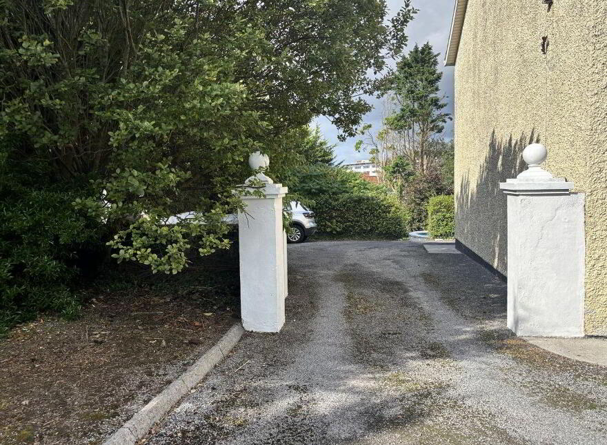 30 Glenanail Drive, Riverside, Tuam Road, H91XT6T
