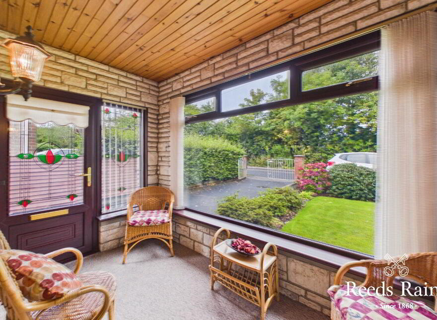 10 Loughview Drive, Belfast, BT6 0NU