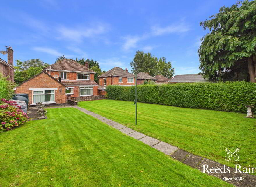 10 Loughview Drive, Belfast, BT6 0NU