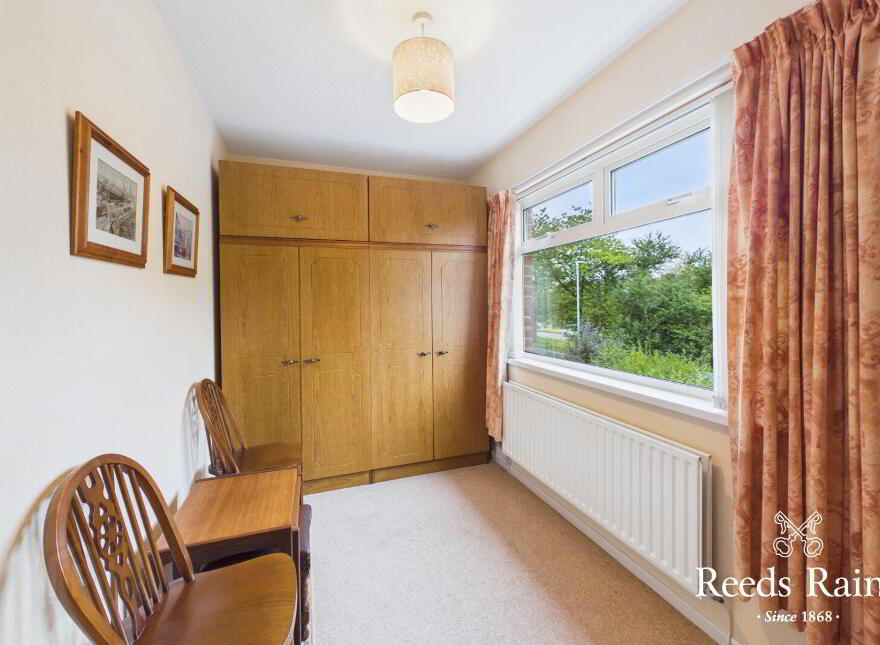 10 Loughview Drive, Belfast, BT6 0NU