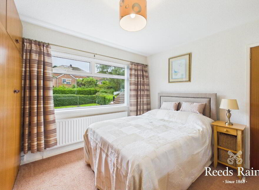 10 Loughview Drive, Belfast, BT6 0NU