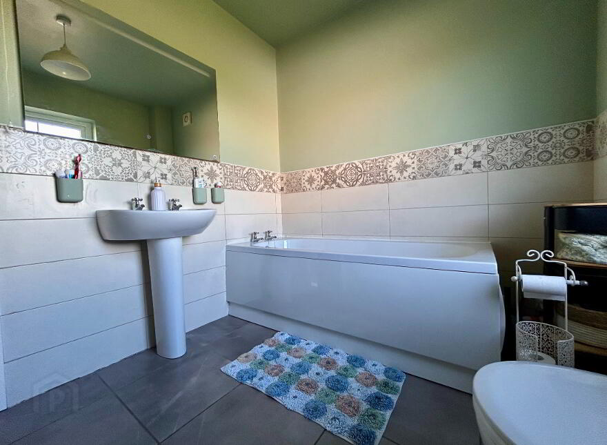 3 Bluebell Glade, Lisbellaw, BT94 5FU