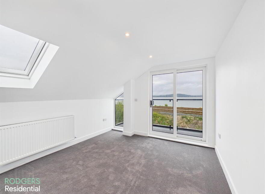 3 Marine Parade, Holywood, BT18 9HY