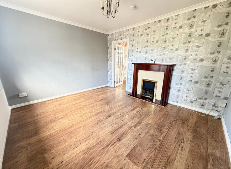61 Chichester Park Central, Ballymena, BT42 4BE