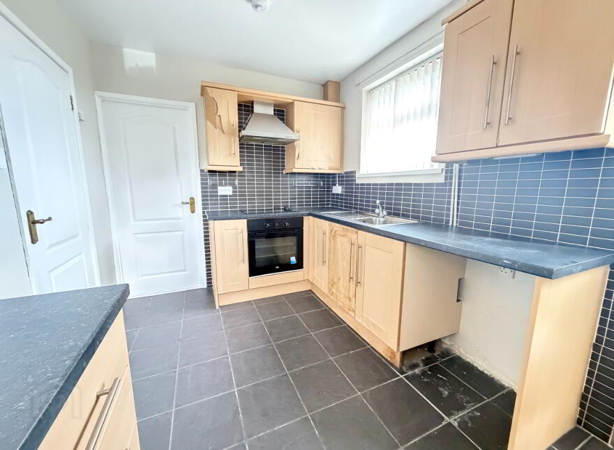 61 Chichester Park Central, Ballymena, BT42 4BE
