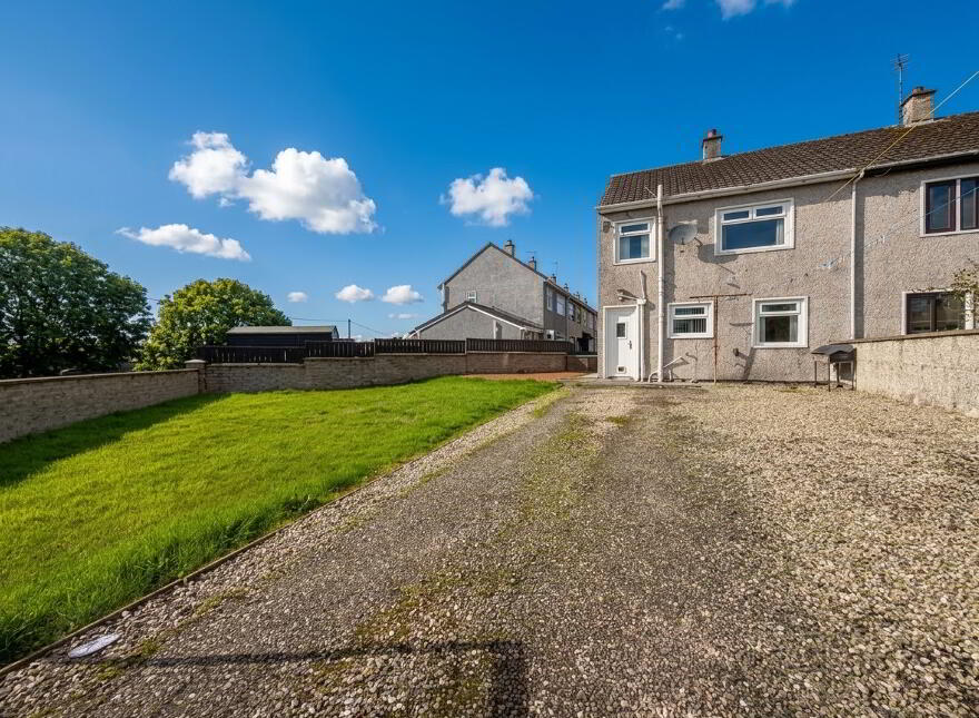61 Chichester Park Central, Ballymena, BT42 4BE