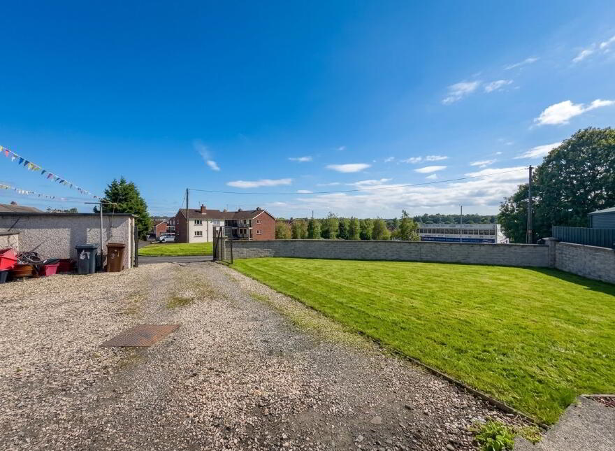 61 Chichester Park Central, Ballymena, BT42 4BE