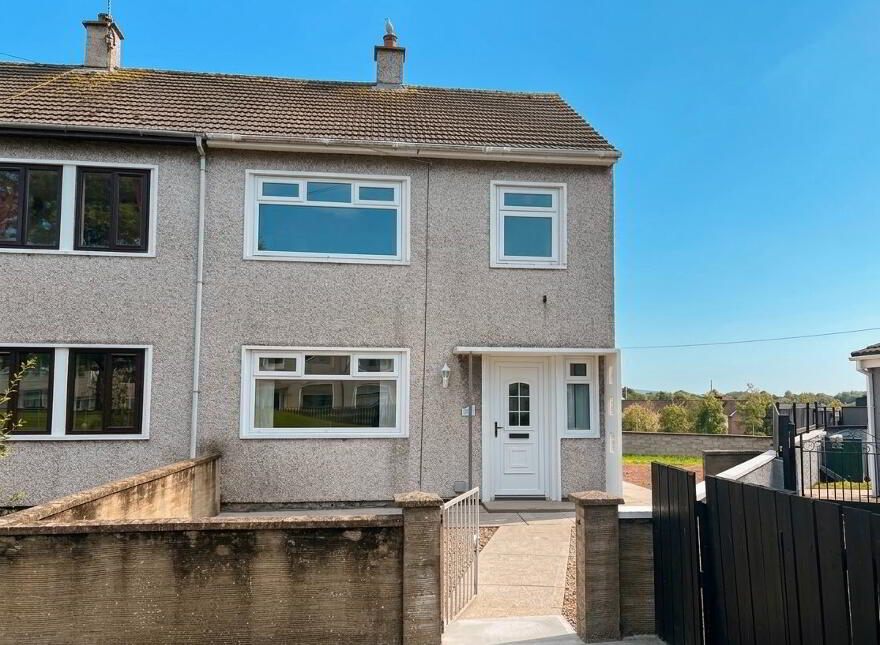 61 Chichester Park Central, Ballymena, BT42 4BE