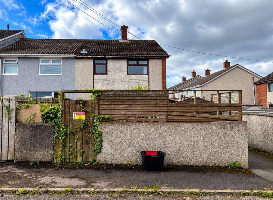 (Lot 5) 17 Campsie Park, Dundonald, Belfast, BT16 2SF