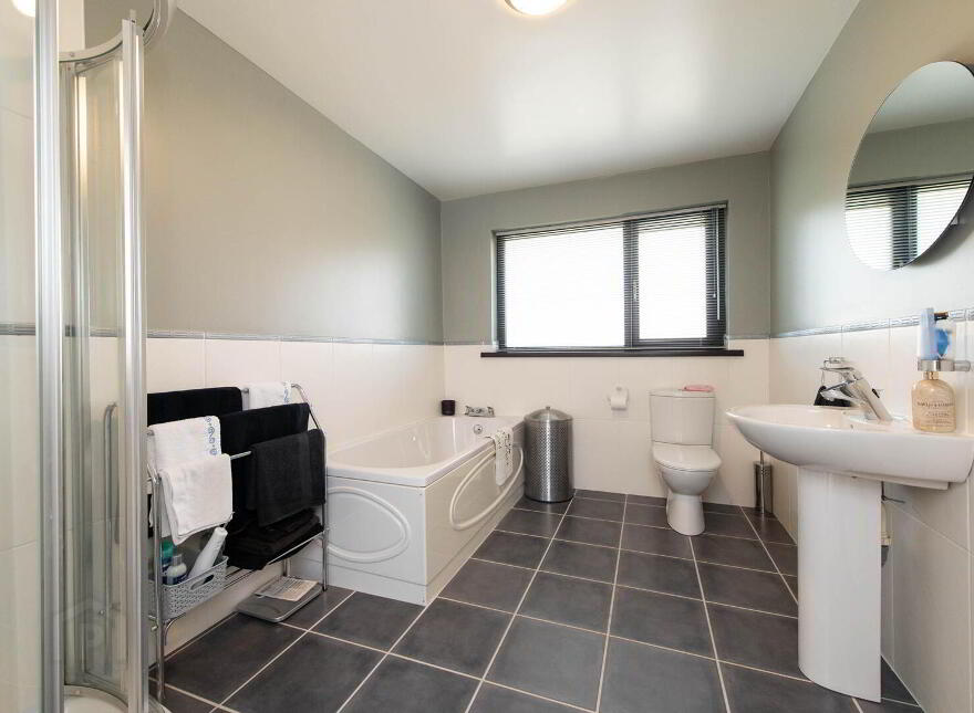 24 Woodfield Glen, Newtownabbey, BT37 0ZW