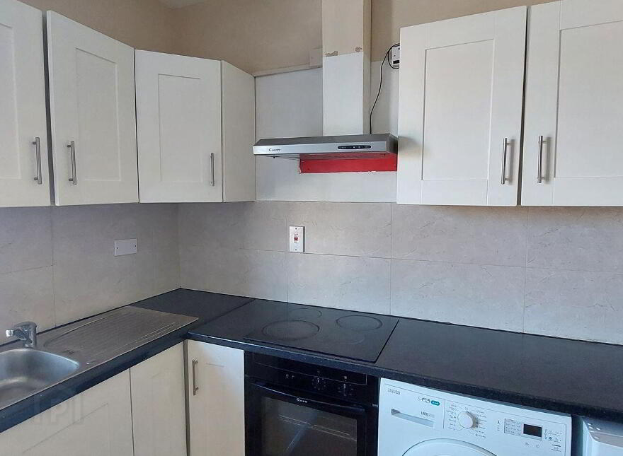 Sherrard Street Lower, Dublin 1, D01AY18