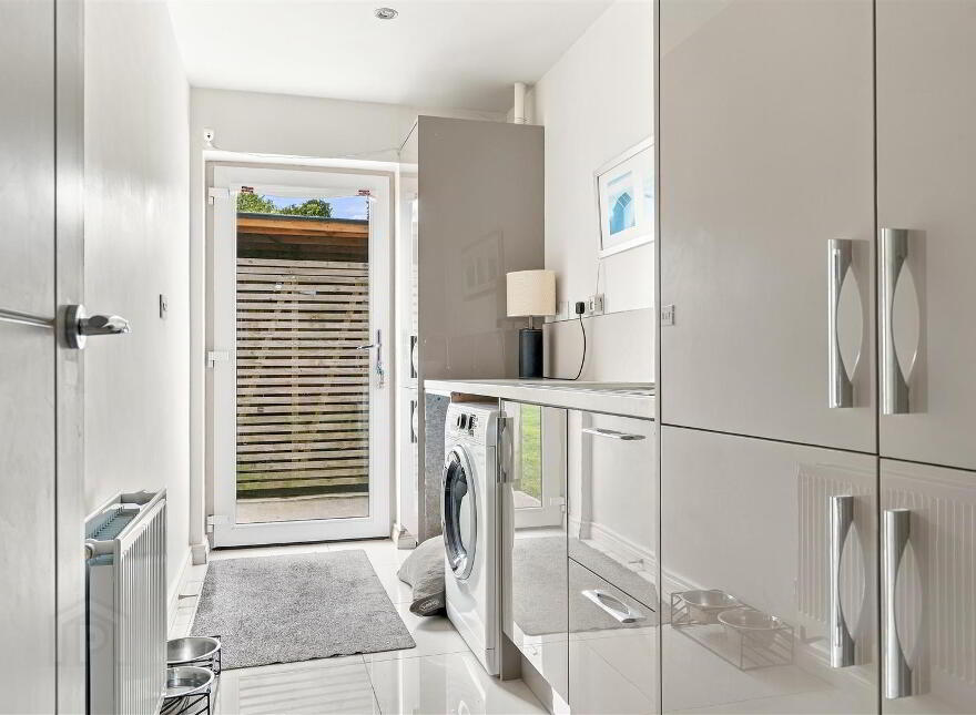 95 Cahard Road, Saintfield, BT24 8YD